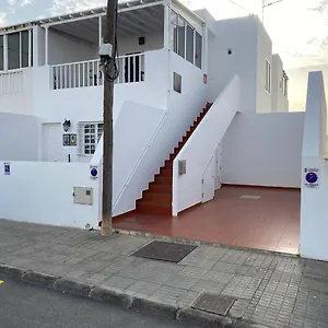 casa-la-orilla-1.puertodelcarmen-hotels.org/