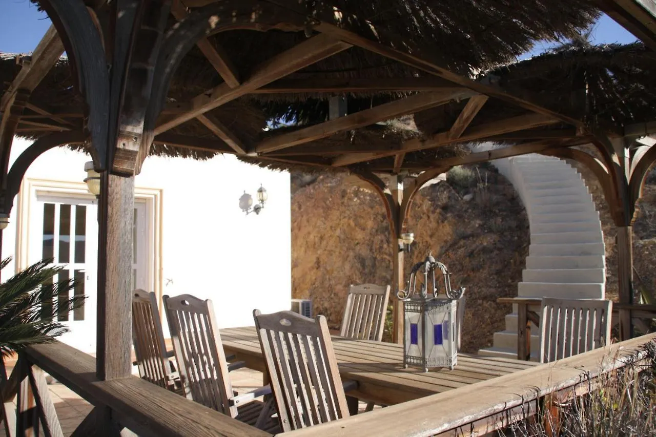 Villa Rosada - Luxurious 3-Bedroom Villa With Garden And Pool Cantoria Spain